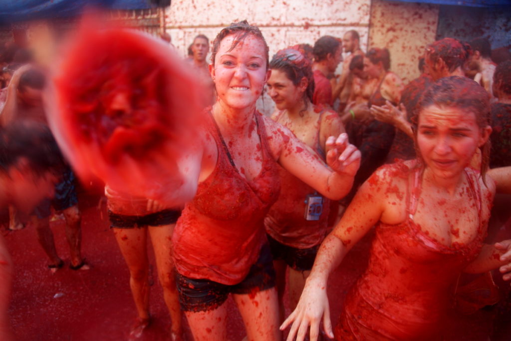 Your Guide To ‘La Tomatina’ in Buñol, Spain